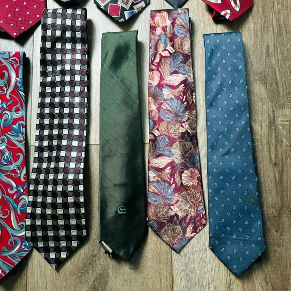 100% Silk bundle of 13 ties - Picture 2 of 10
